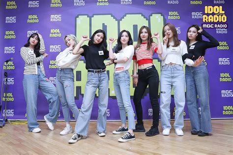 kpop with 7 members.